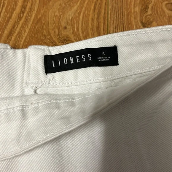 Princess Polly Lioness Lola Skirt - Picture 3 of 3